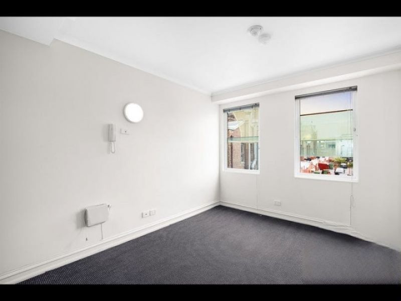 202/70 Queensberry Street, Carlton - Thumbnail 4