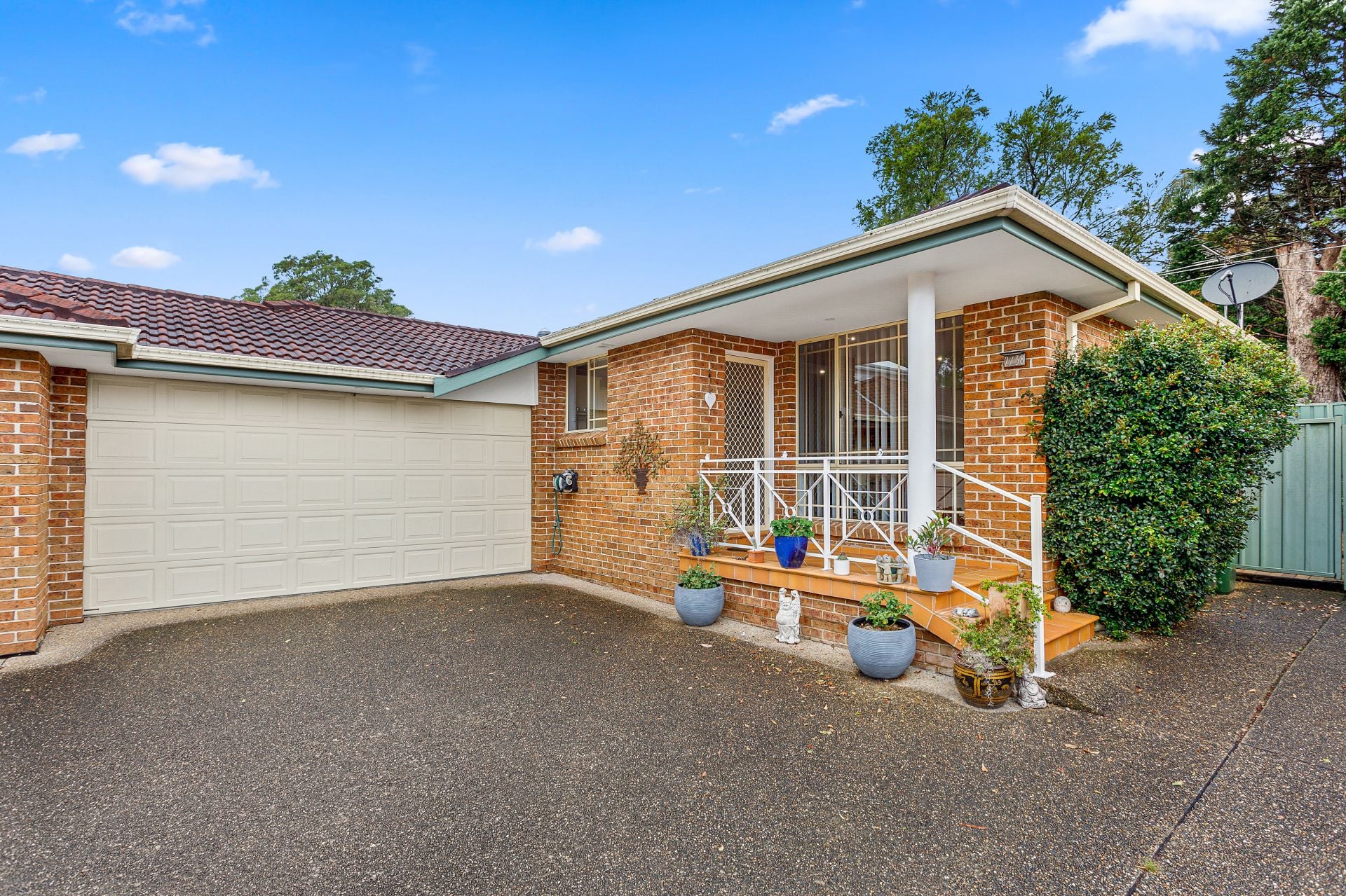 2/38 Bulwarra Street Caringbah South NSW, Caringbah South - Image 1