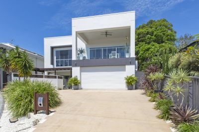Stylish Home with Amazing Panoramic Ocean Views & Dual Living Potential