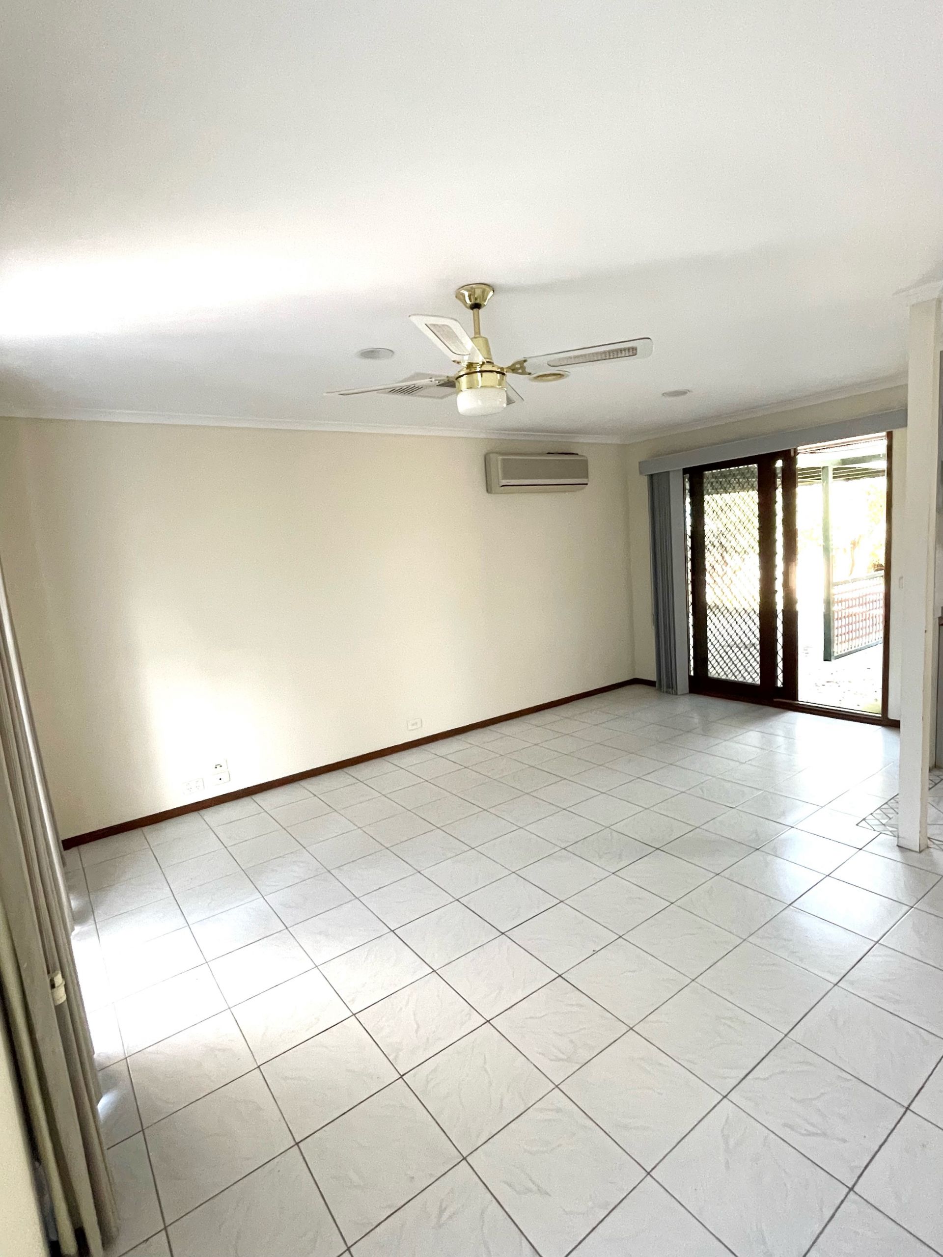 Well positioned home in a Great Location!!