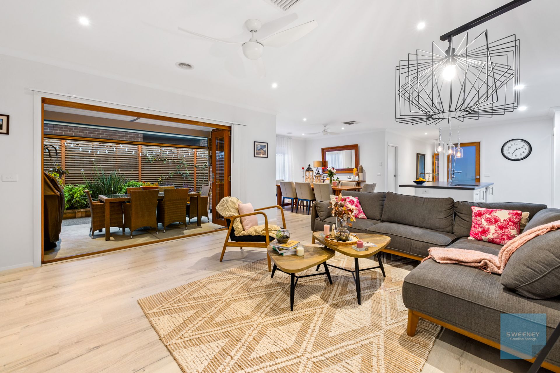 28 Tora Crescent, Fraser Rise - Thumbnail 5