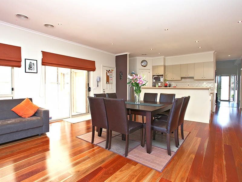12 Naracoorte Drive, Caroline Springs - Thumbnail 5