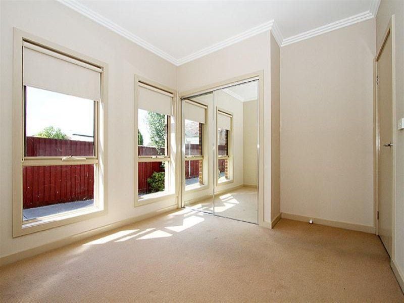 Low Maintenance Modern Living!
