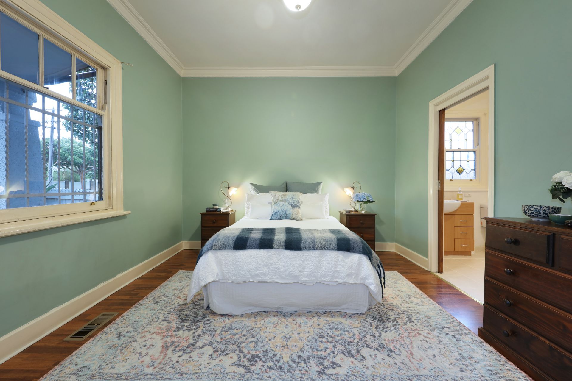 117 Atherton Road, Oakleigh OBrien Real Estate