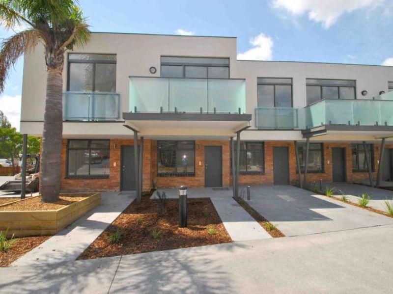 16/1650 Dandenong Road, Oakleigh East - Thumbnail 2