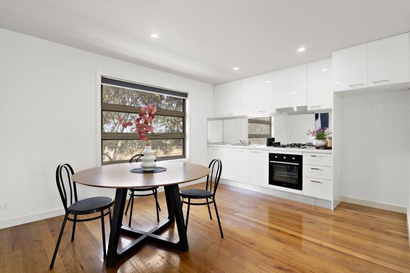 4/10 Domain Drive, Hillside