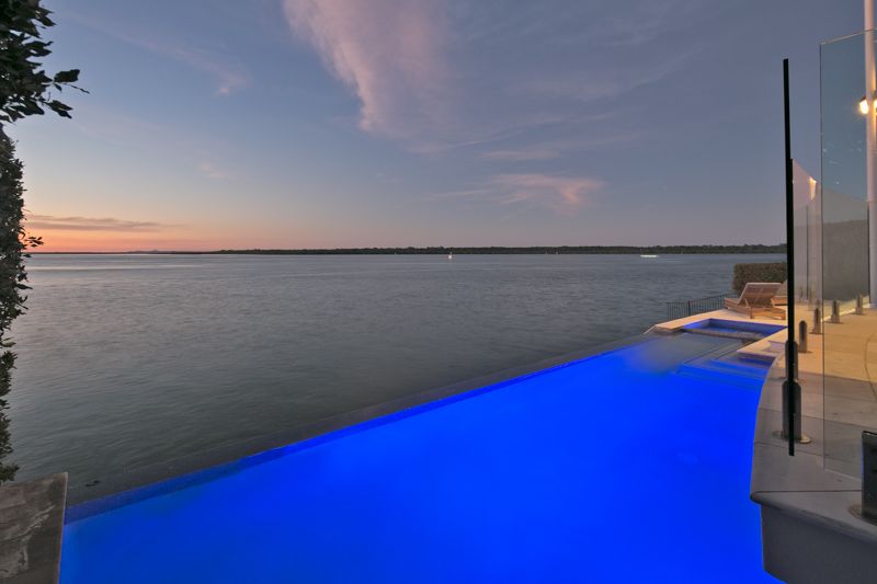 12 Knightsbridge Parade East, Sovereign Islands - Thumbnail 4