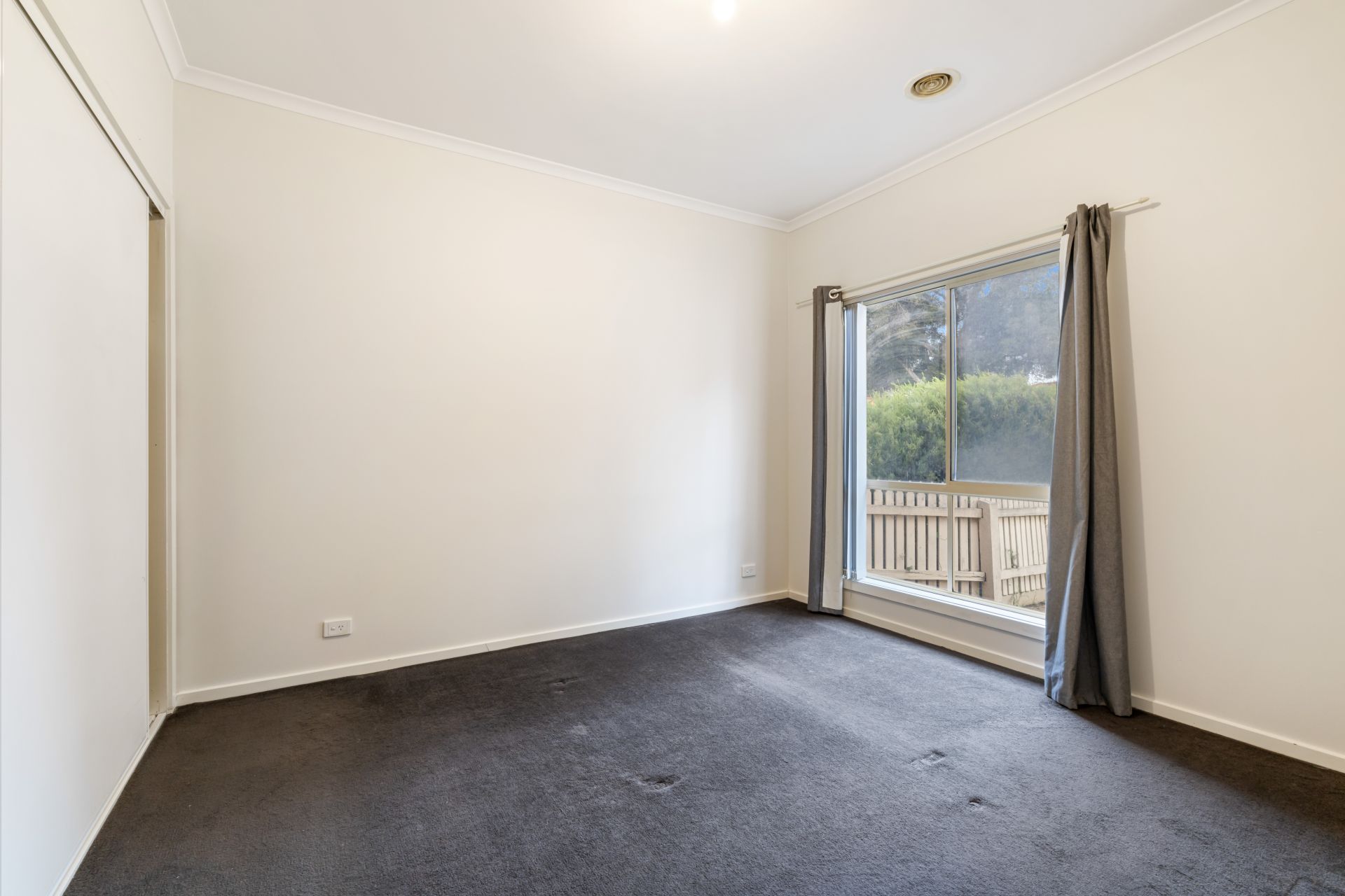 For Lease – Conveniently Located Family Home