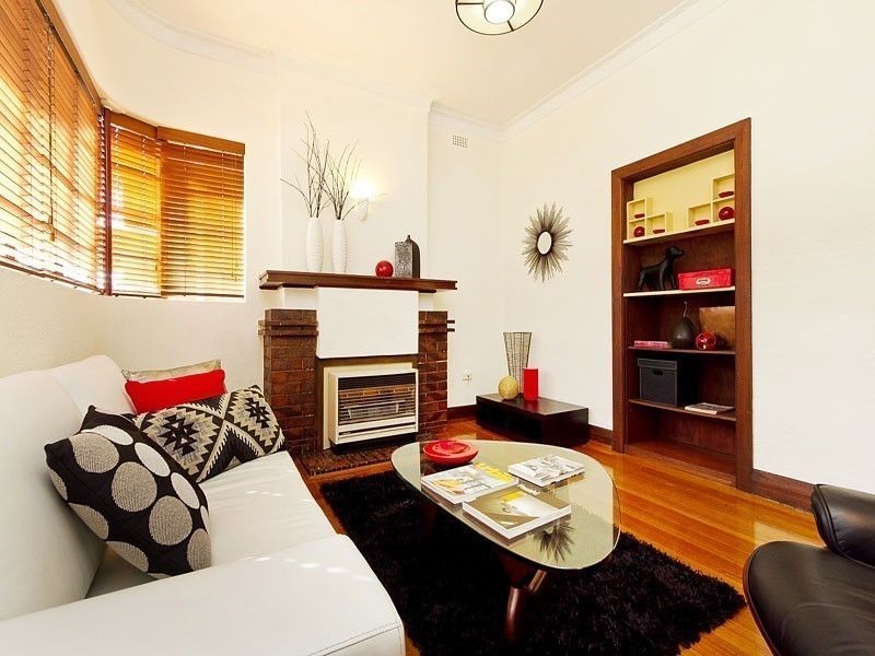 1/1A Dickens Street, Elwood