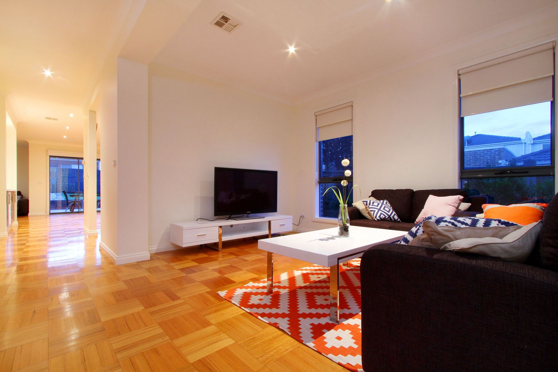 CONTEMPORARY LIVING WITH PARKSIDE APPEAL