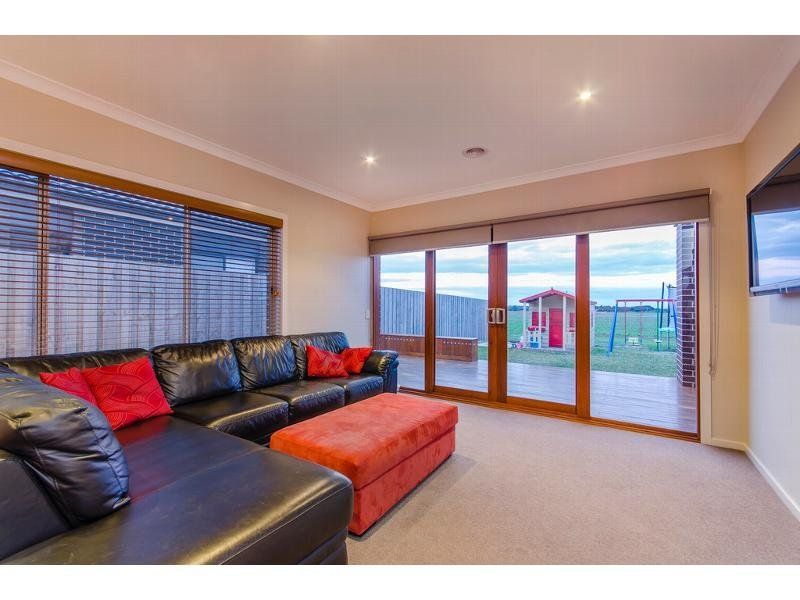 8 Mowbray Drive OCEAN GROVE VIC, Ocean Grove - Thumbnail 6