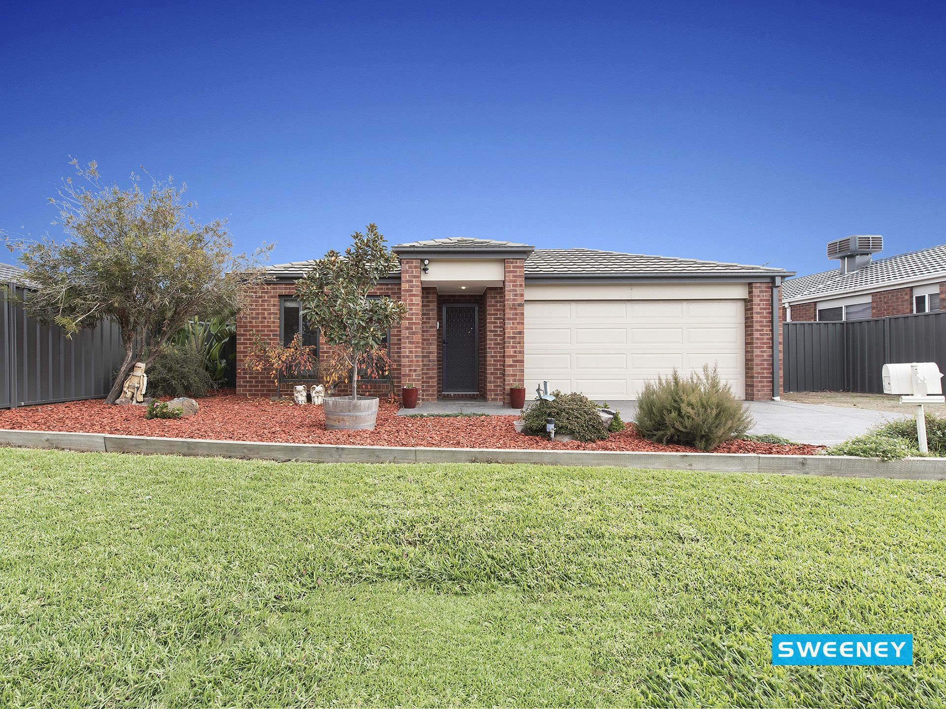 15 Jonah Parade, Deer Park - Thumbnail 2
