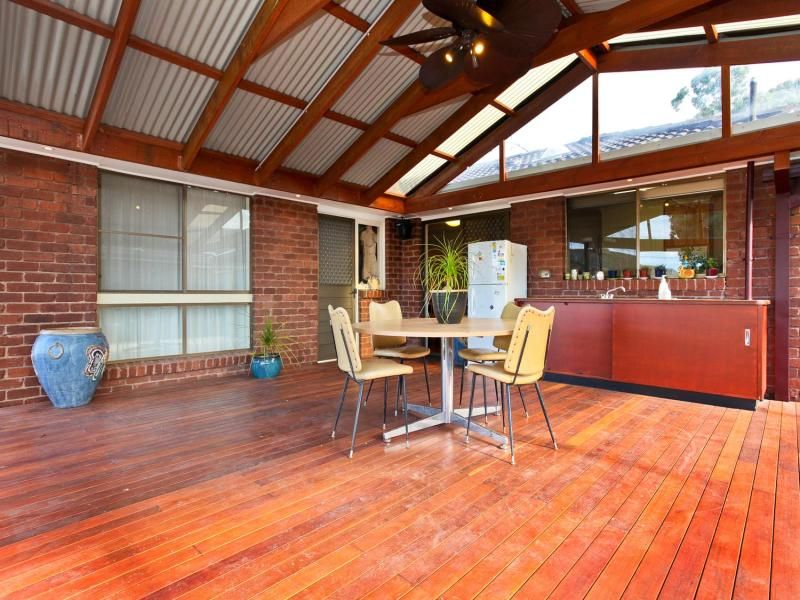 14 Redditch Crescent, Deer Park - Thumbnail 7