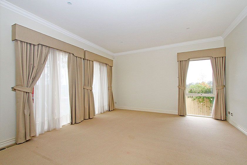 Quiet Location with Sweeping Parkland Views!