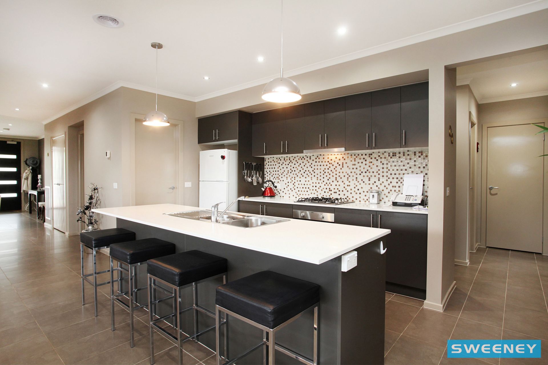 24 Peppermint Grove, Taylors Hill - Thumbnail 7