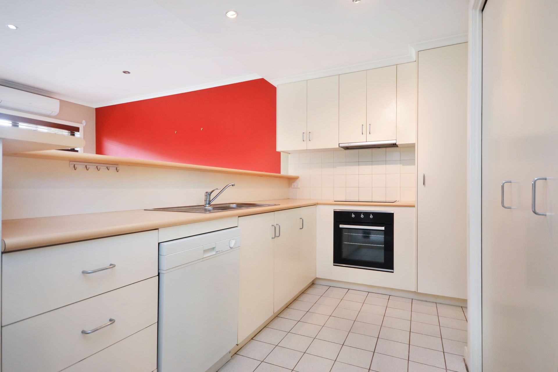 AMAZING LOCATION, AMAZING APARTMENT