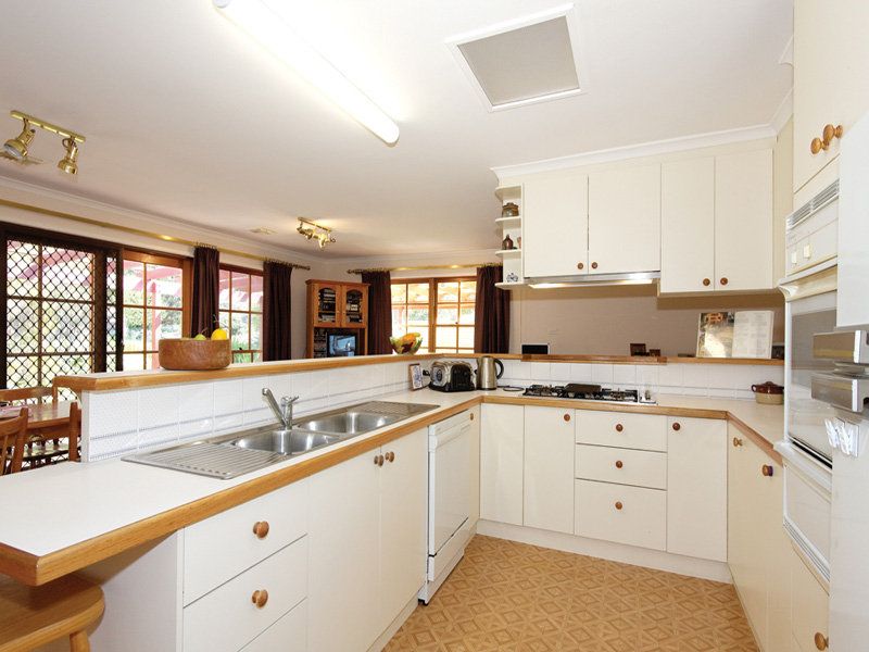 26 Andamooka Street, Fisher - Thumbnail 7