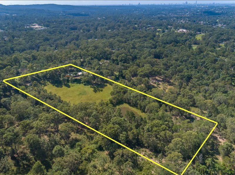 $ 1,575,000, Mount Nathan - Thumbnail 3