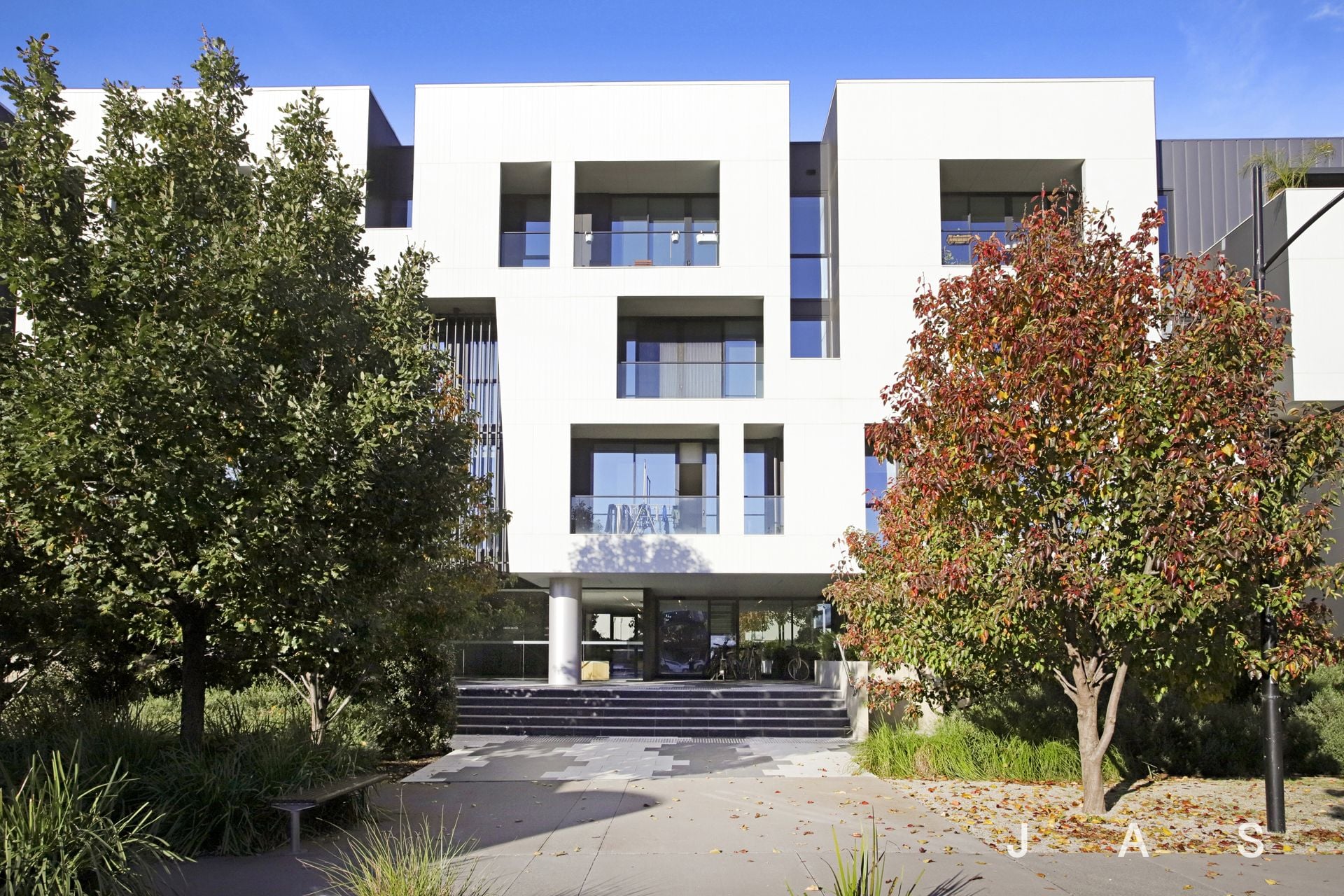 1/9 Hewitt Avenue Footscray VIC, Footscray - Thumbnail 2