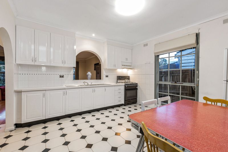 28 Khartoum Street, West Footscray - Thumbnail 6