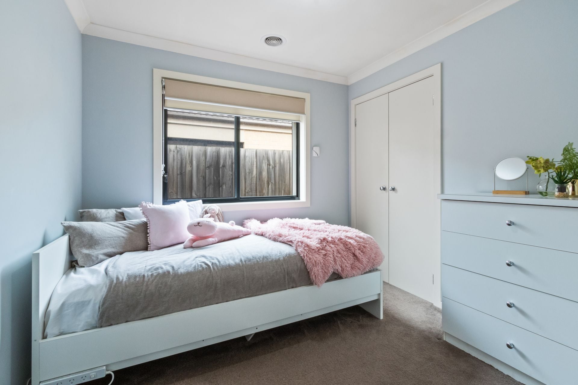 Spacious, Stylish & Sunfilled