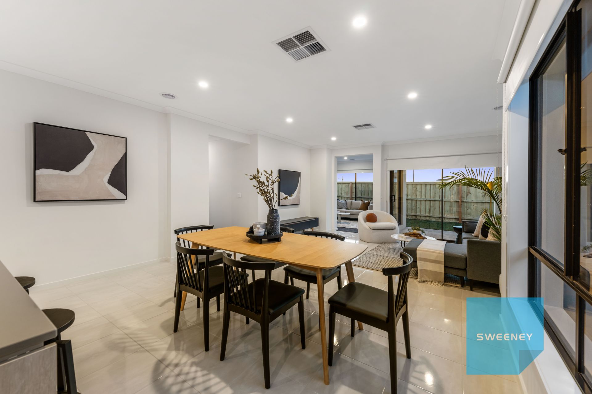 32 Anna Road, Fraser Rise - Thumbnail 6