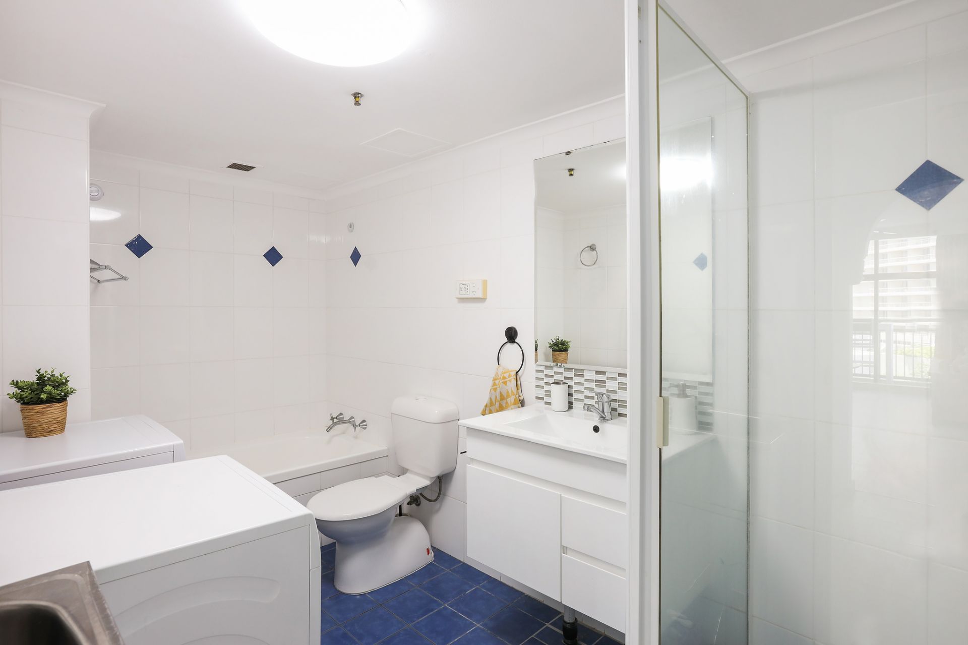 808/18 Hanlan Street Surfers Paradise QLD, Surfers Paradise - Thumbnail 7