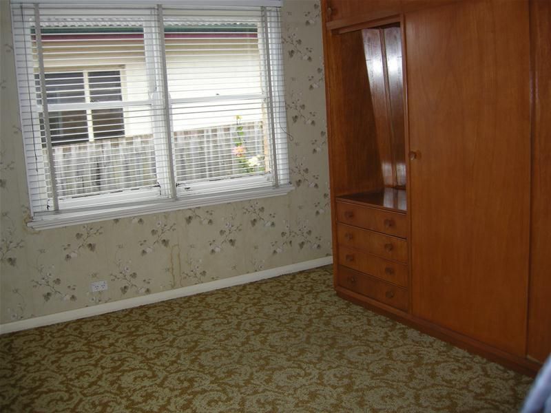 Brilliantly Located And Comes With A Gardener!