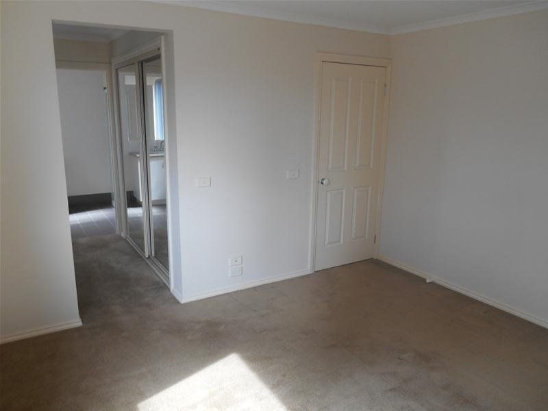 MODERN AND STYLISH TOWNHOUSE IN QUIET LOCATION!