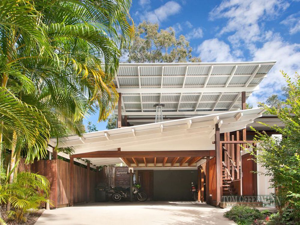 Real Estate For Sale 4 Morning Glory Drive Cooroibah , QLD