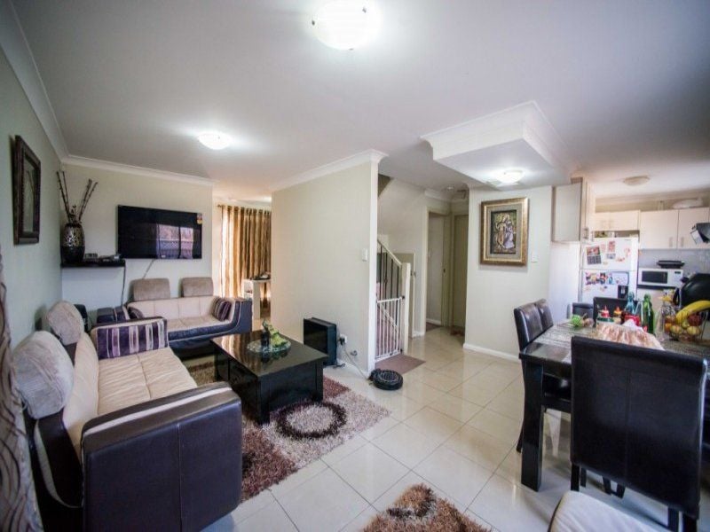 Real Estate For Sale 3/1721 Brisbane Street Oxley Park , NSW