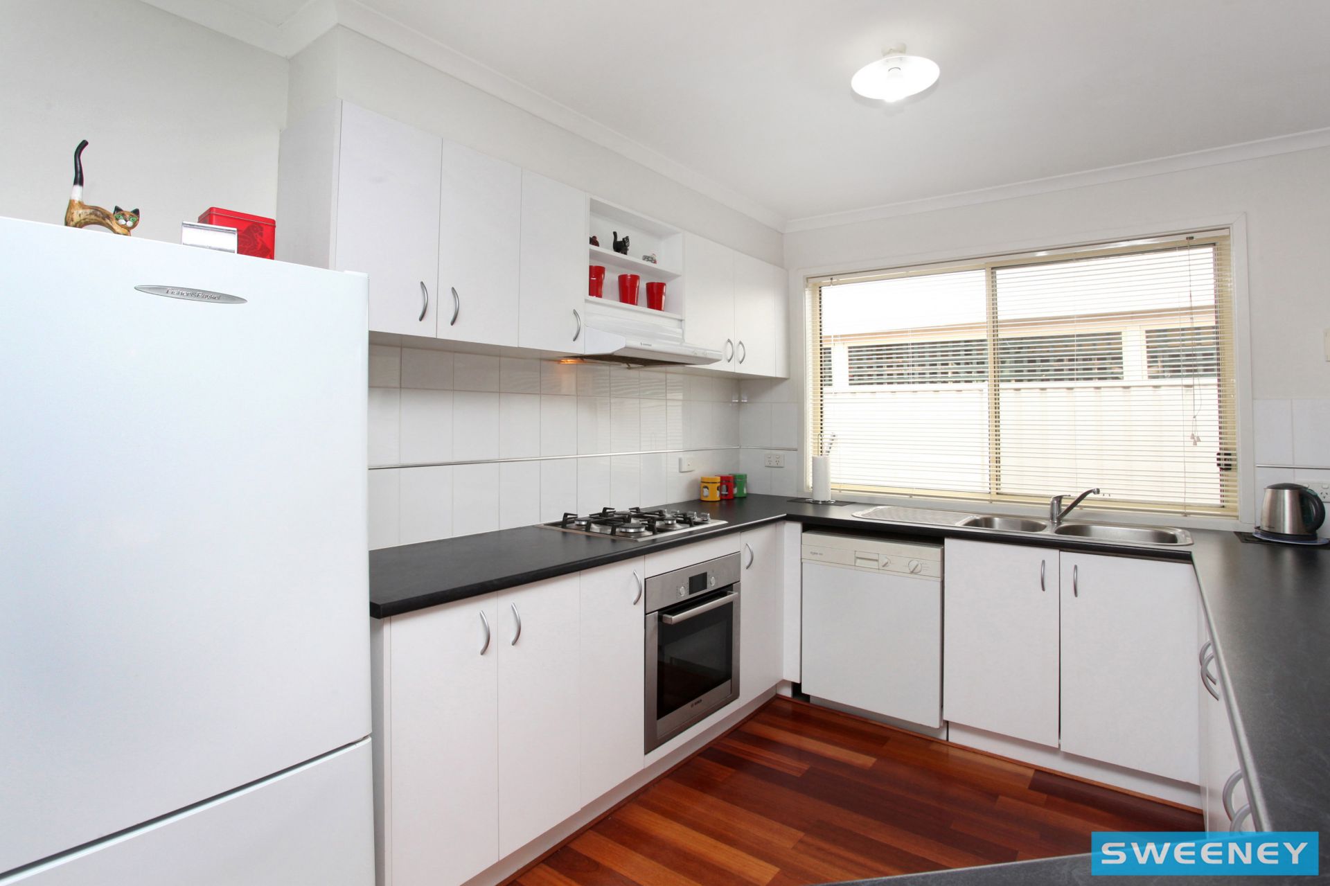 8 Springfield Close, Caroline Springs - Thumbnail 4