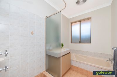 6 Tozer Loop, Atwell