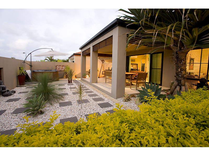 22 Mykonos Court KAWANA ISLAND QLD, Kawana Island - Thumbnail 2