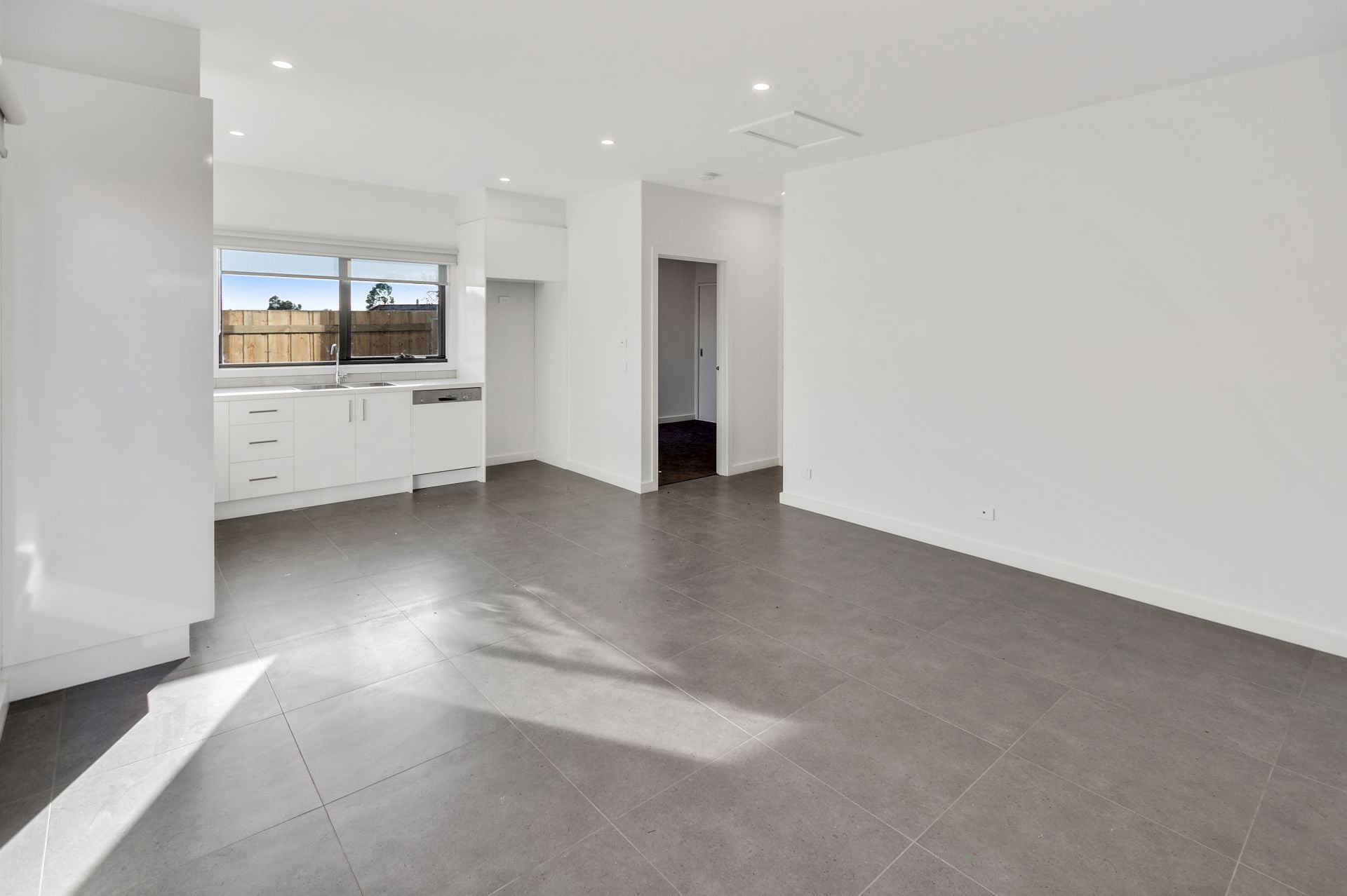BRAND NEW TOWNHOUSES - 2 LEFT!