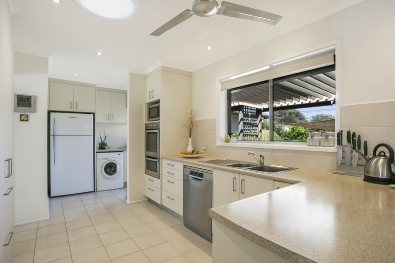 16 Kalgoorlie Crescent, Fisher - Thumbnail 5