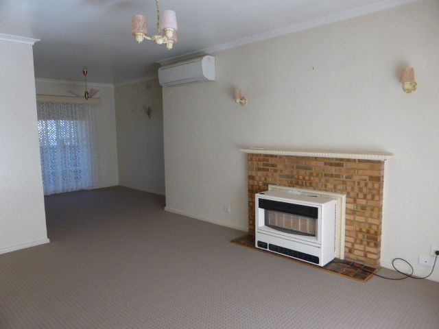 DO NOT MISS OUT THIS ON THIS SPACIOUS FAMILY HOME