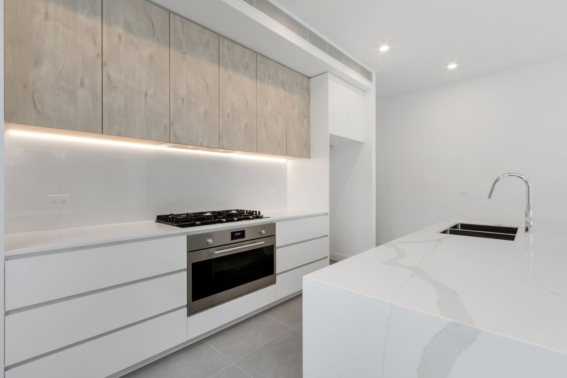 Modern Living on a Grand Scale!