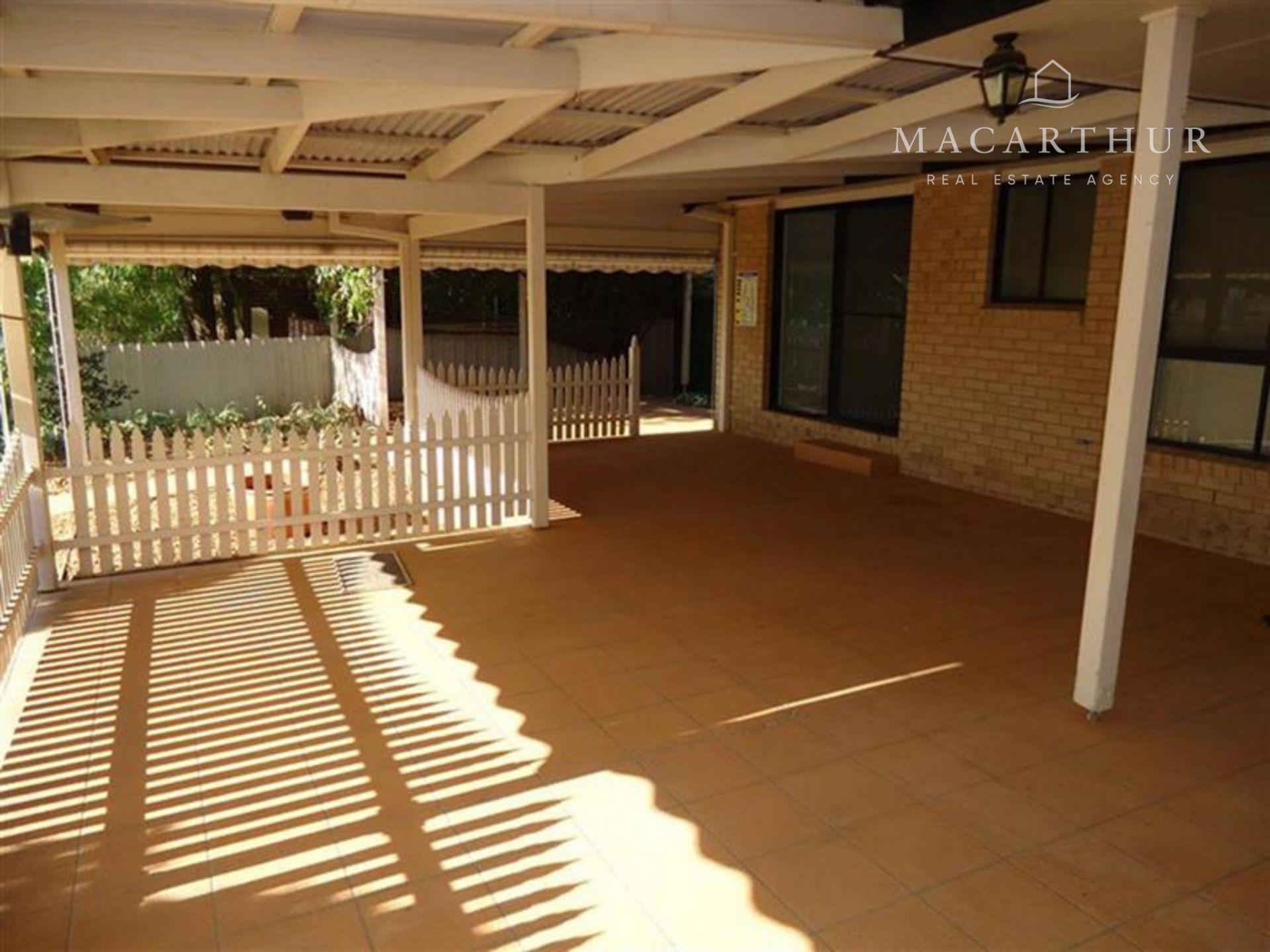 1 Hargrave Avenue, LLOYD Macarthur Real Estate Agency