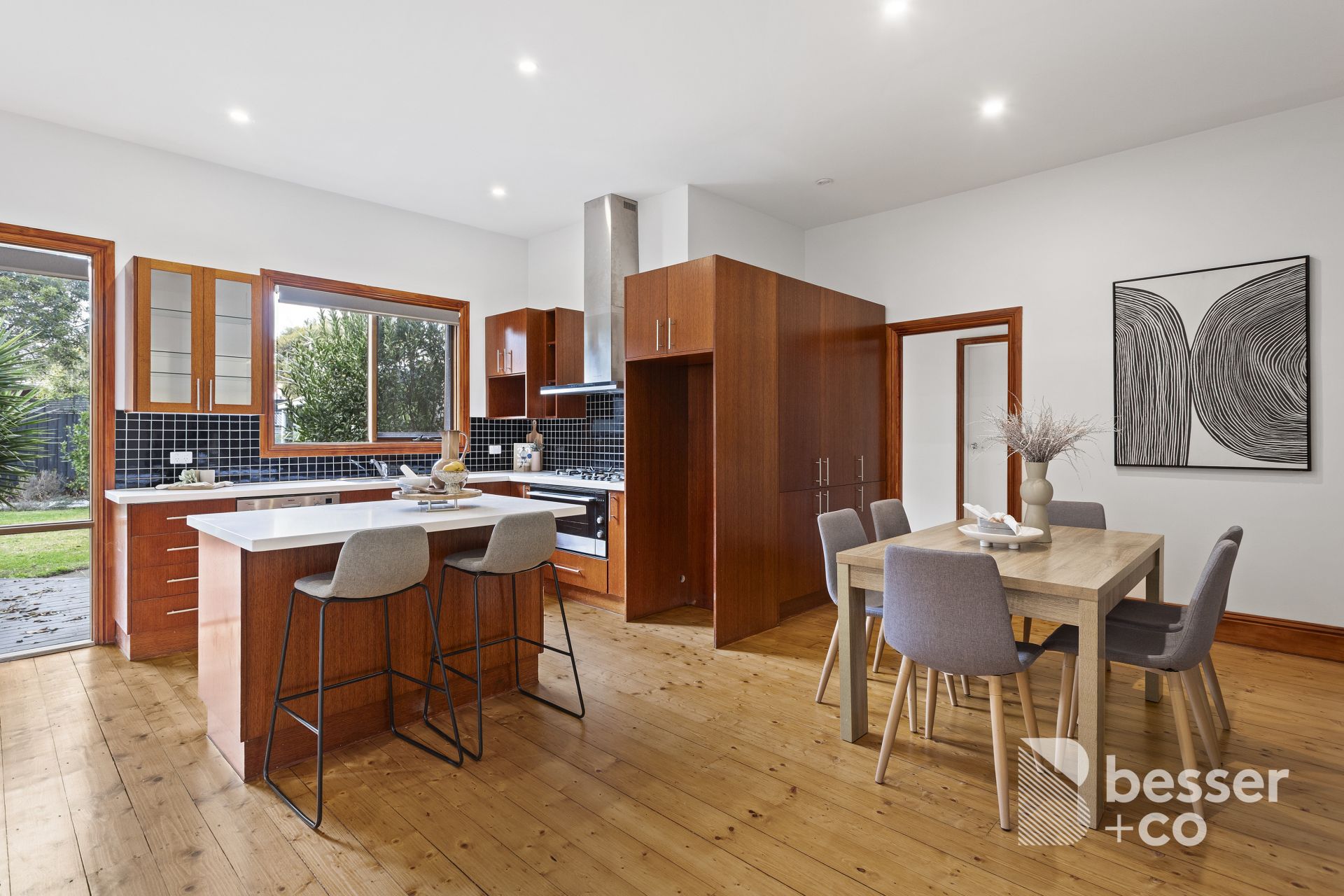 2 Scott Street, Caulfield South - Thumbnail 3
