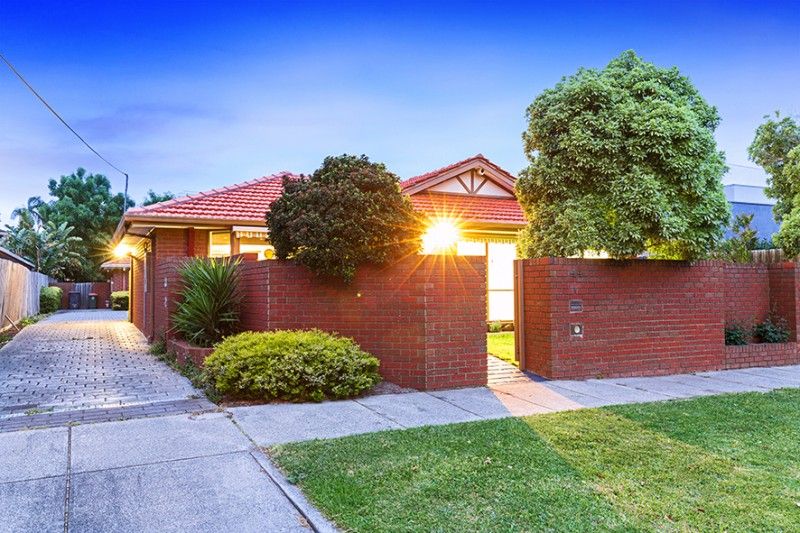 1/44 Narrawong Road, Caulfield South - Thumbnail 2