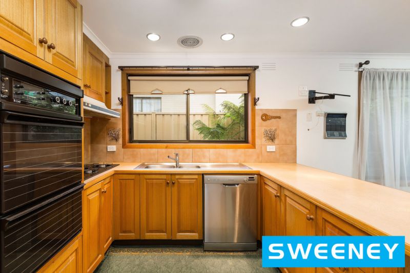 2 O'Shannessy Court, Altona Meadows - Thumbnail 4