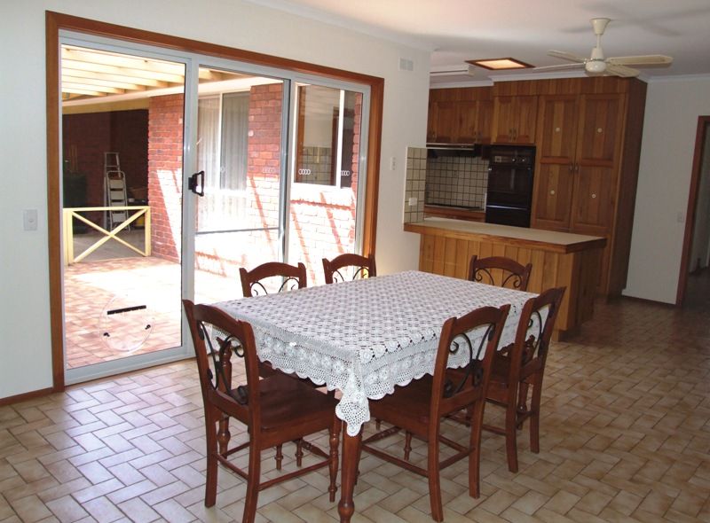 8 McDonald Court, Bacchus Marsh - Thumbnail 7