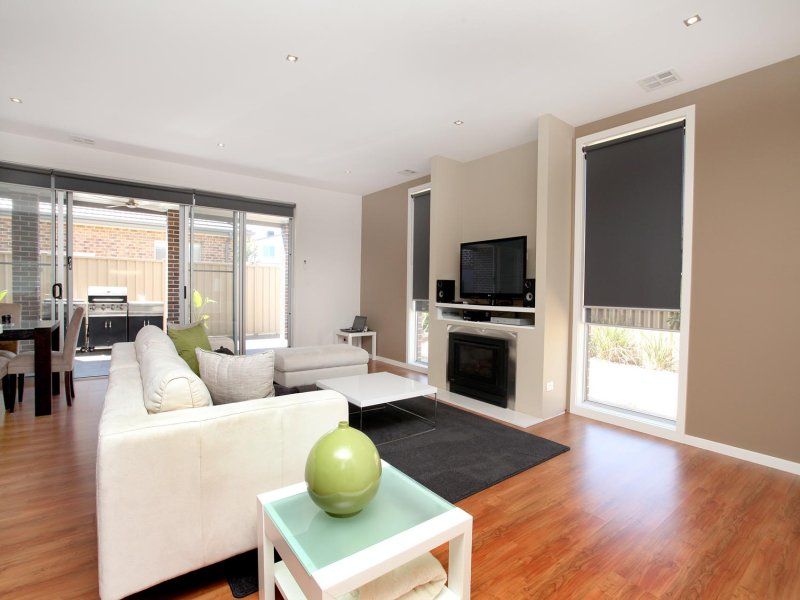 4 Aberfeldie Way, Caroline Springs - Thumbnail 5