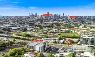 WOOLLOONGABBA OFFICE PENTHOUSE!