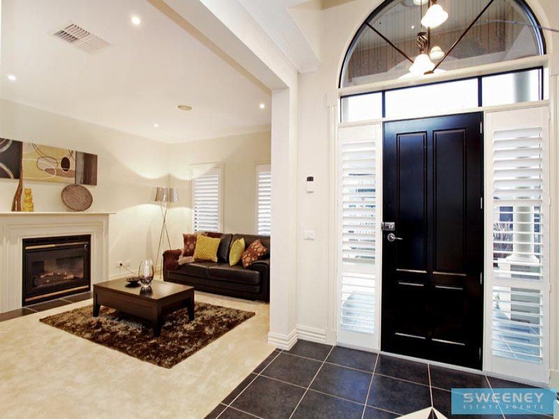 18 Lauriston Quay, Caroline Springs - Thumbnail 7