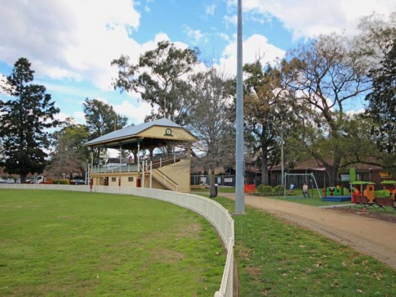 217 Windsor Street, Richmond - Thumbnail 4