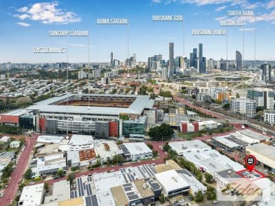 FREESTANDING BUILDING IN MILTON - READY TO OCCUPY!