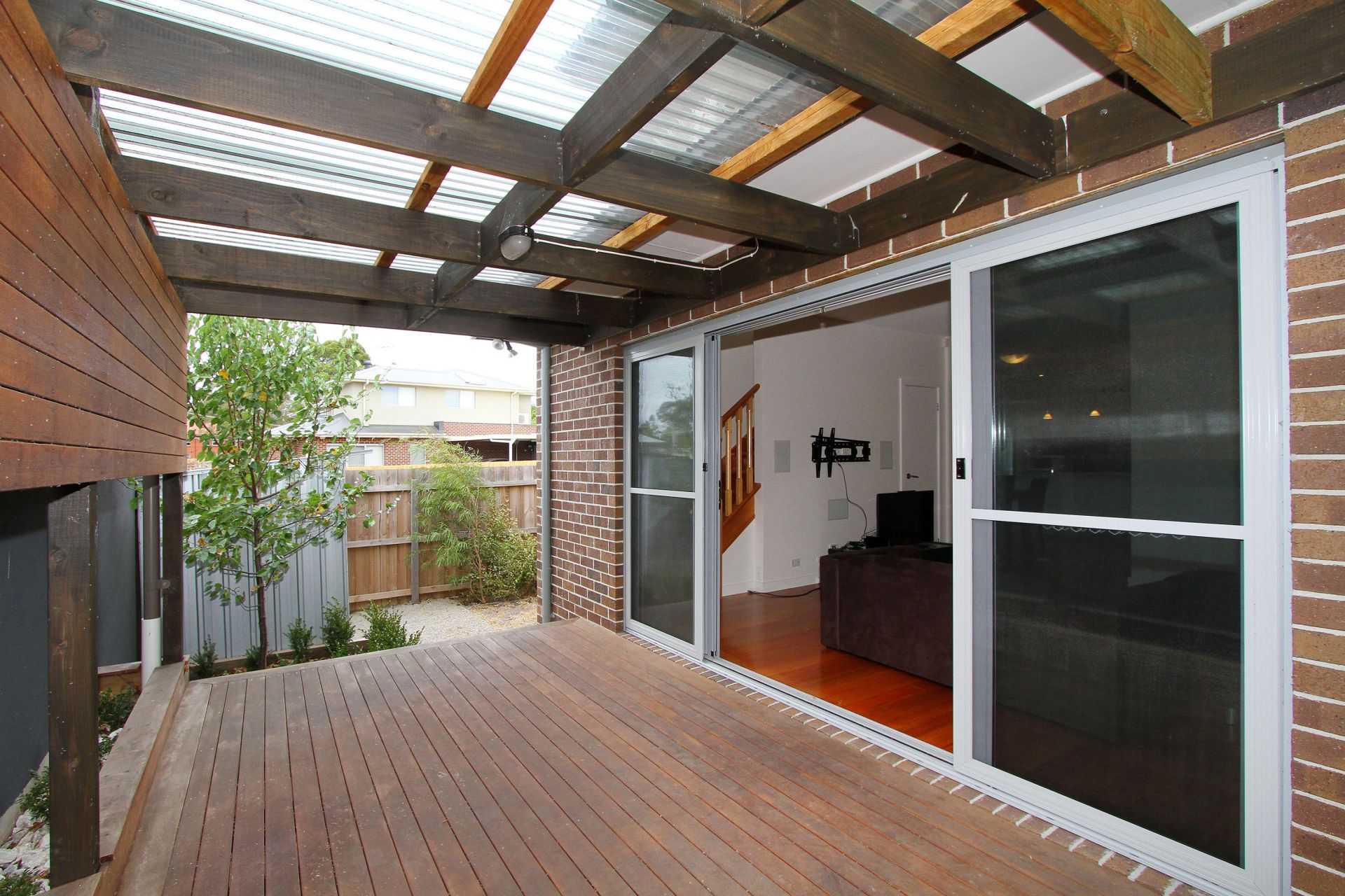 CONTEMPORARY LIVING AT ITS BEST