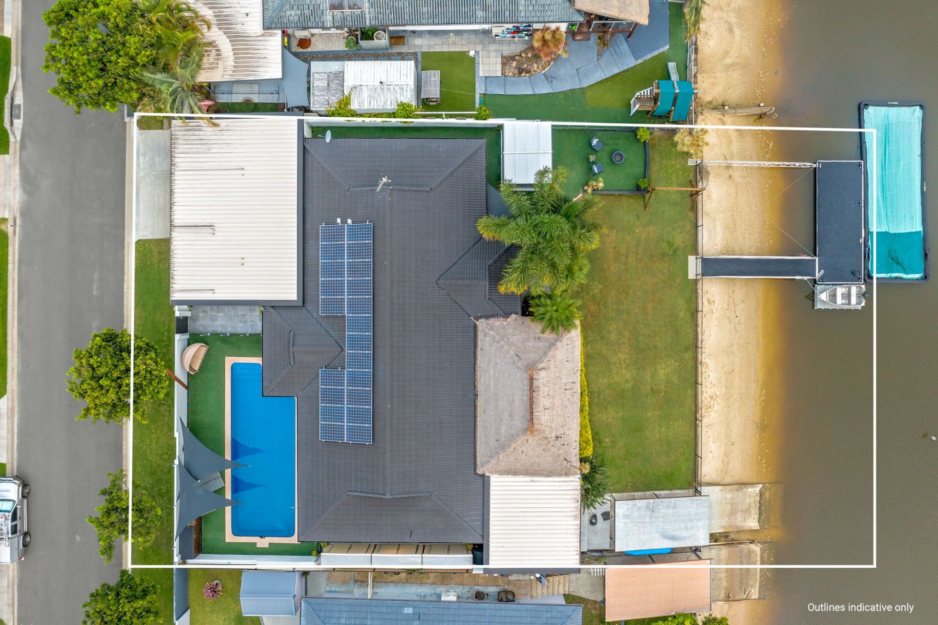 14 Namatjira Court, Broadbeach Waters - Image 1